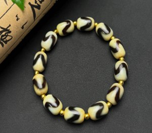 0205XZ50-西藏天珠-牙黃虎牙手串（A50）