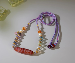 0205XZ54-西藏天珠-紅肉大鵬三彩螢石項鏈（A54）