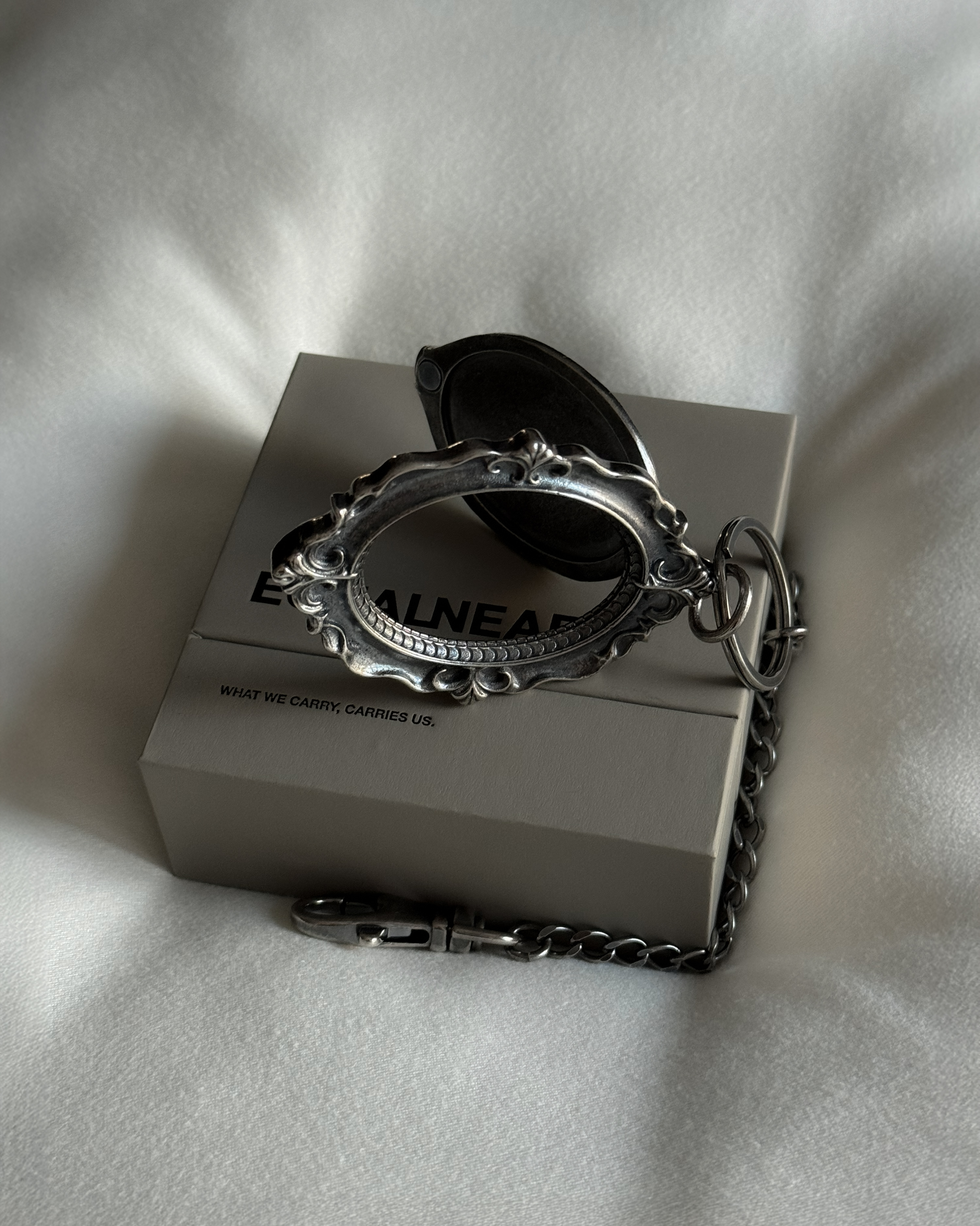 Equalnear Hero's Key Frame - Antique Silver