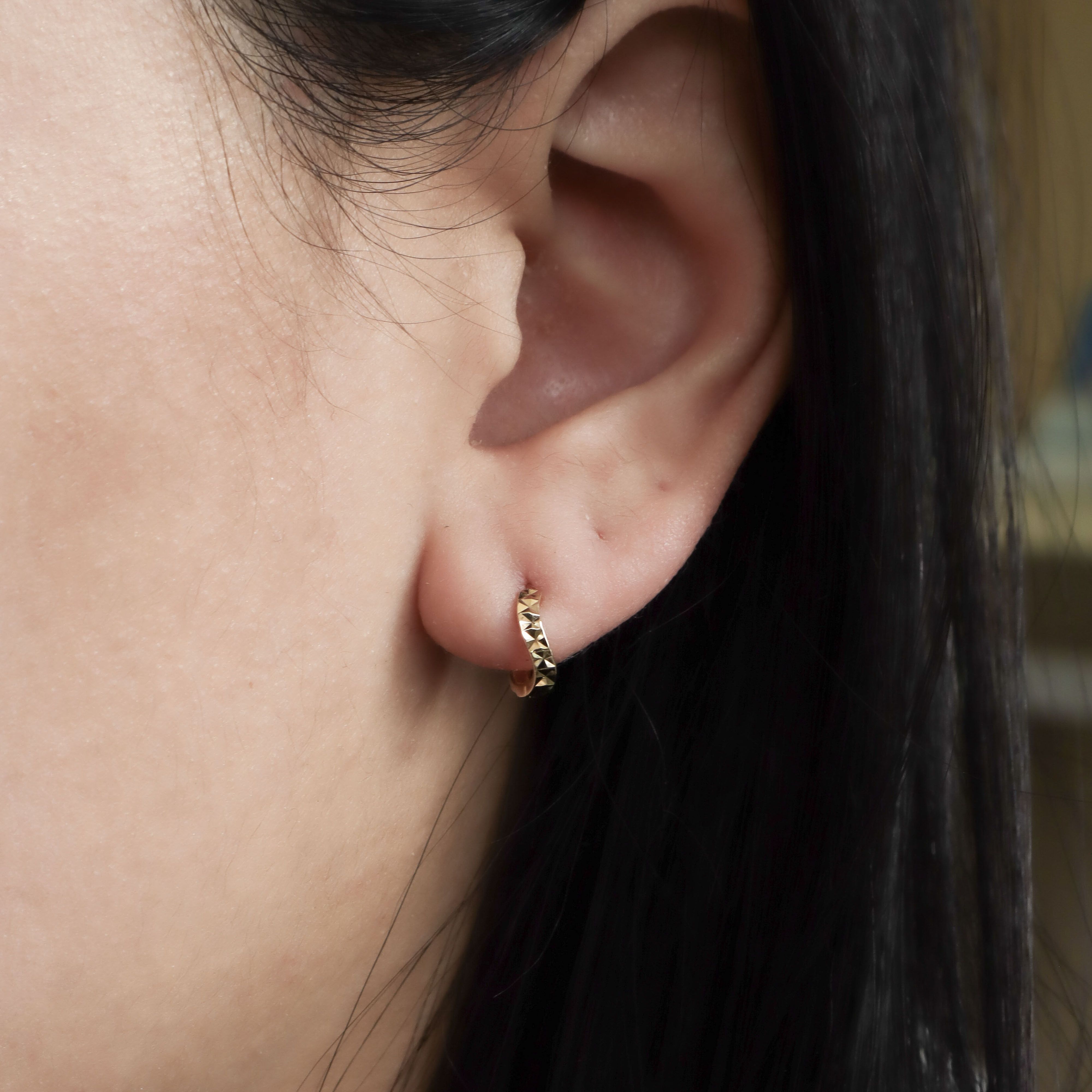 10K/扭扭菱面圈式耳環