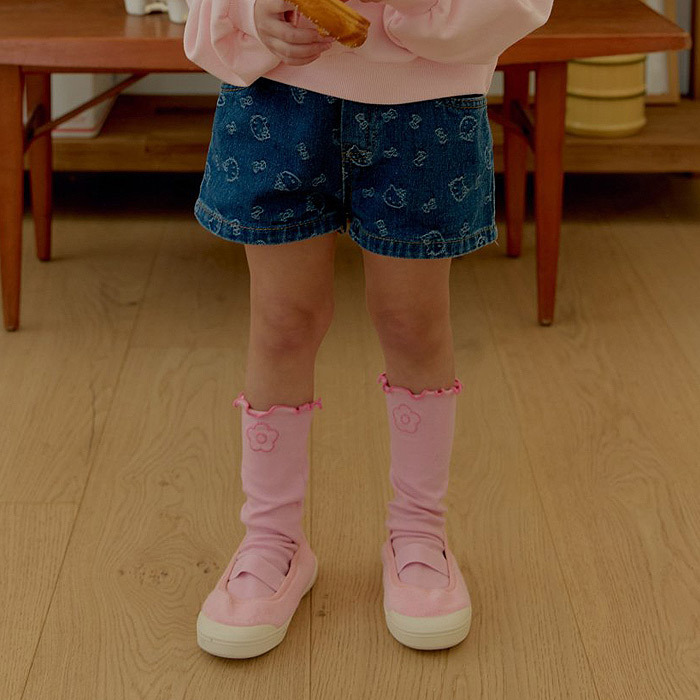 正韓春ueo 兩色貓咪牛仔短褲