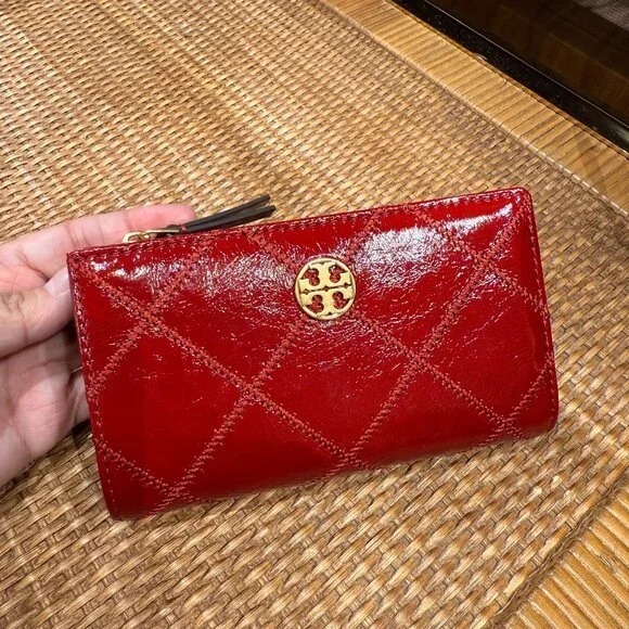 PS175 Tory Burch 169924 Willa Shine Medium Wallet 960 Berry