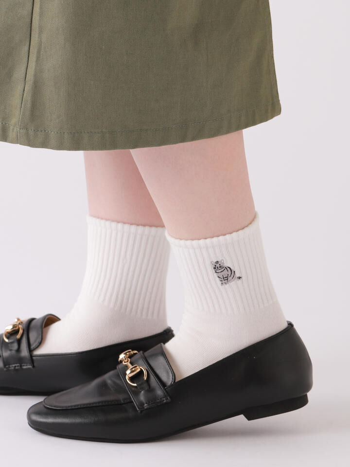 #預購 🇯🇵日本 靴下屋 貓咪刺繡 美式羅紋短襪 襪子