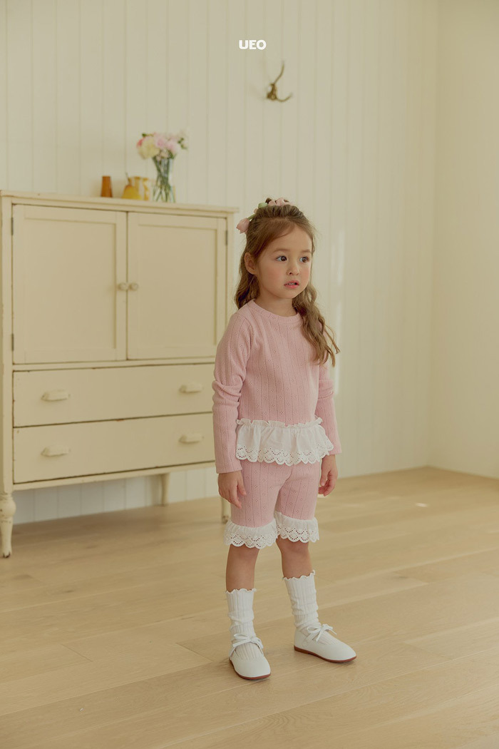 正韓春ueo 兩色奶油花邊拼接上衣