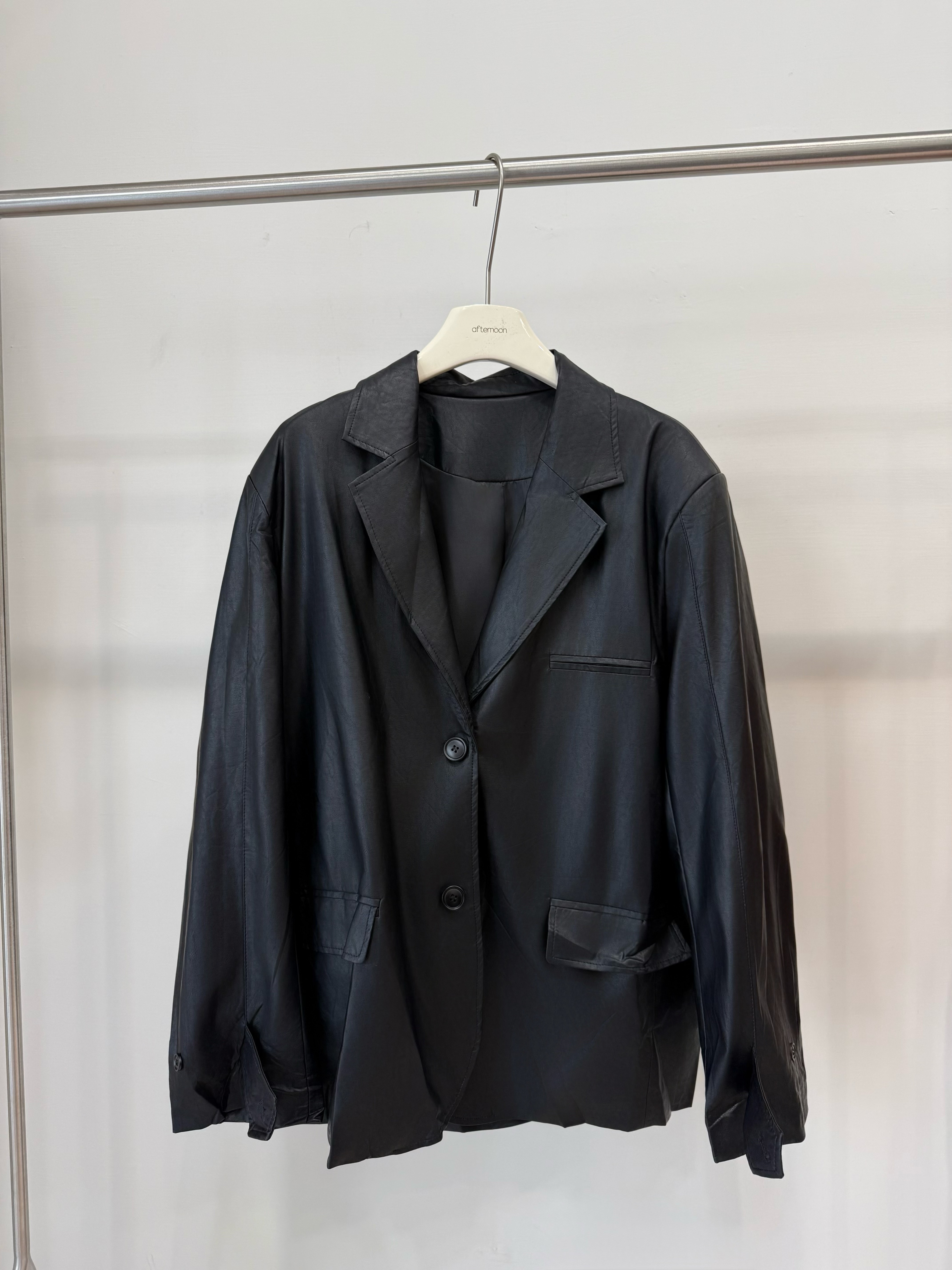 755 薄款寬鬆皮革外套