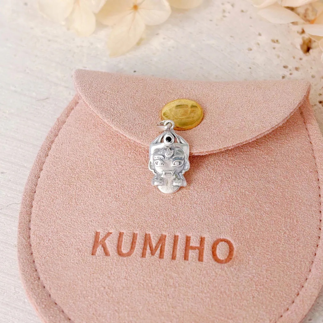 你不需要獨自奮鬥，因為你天生就該被疼愛。