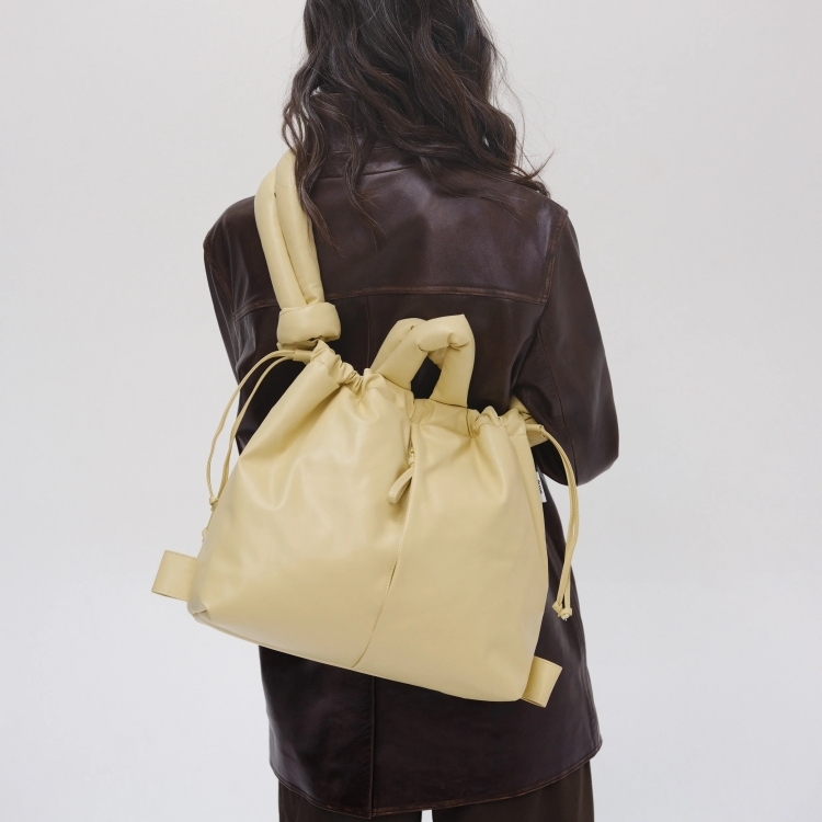 西班牙 OLEND 空氣蓬蓬四用包 ONA Vegan Leather  奶油