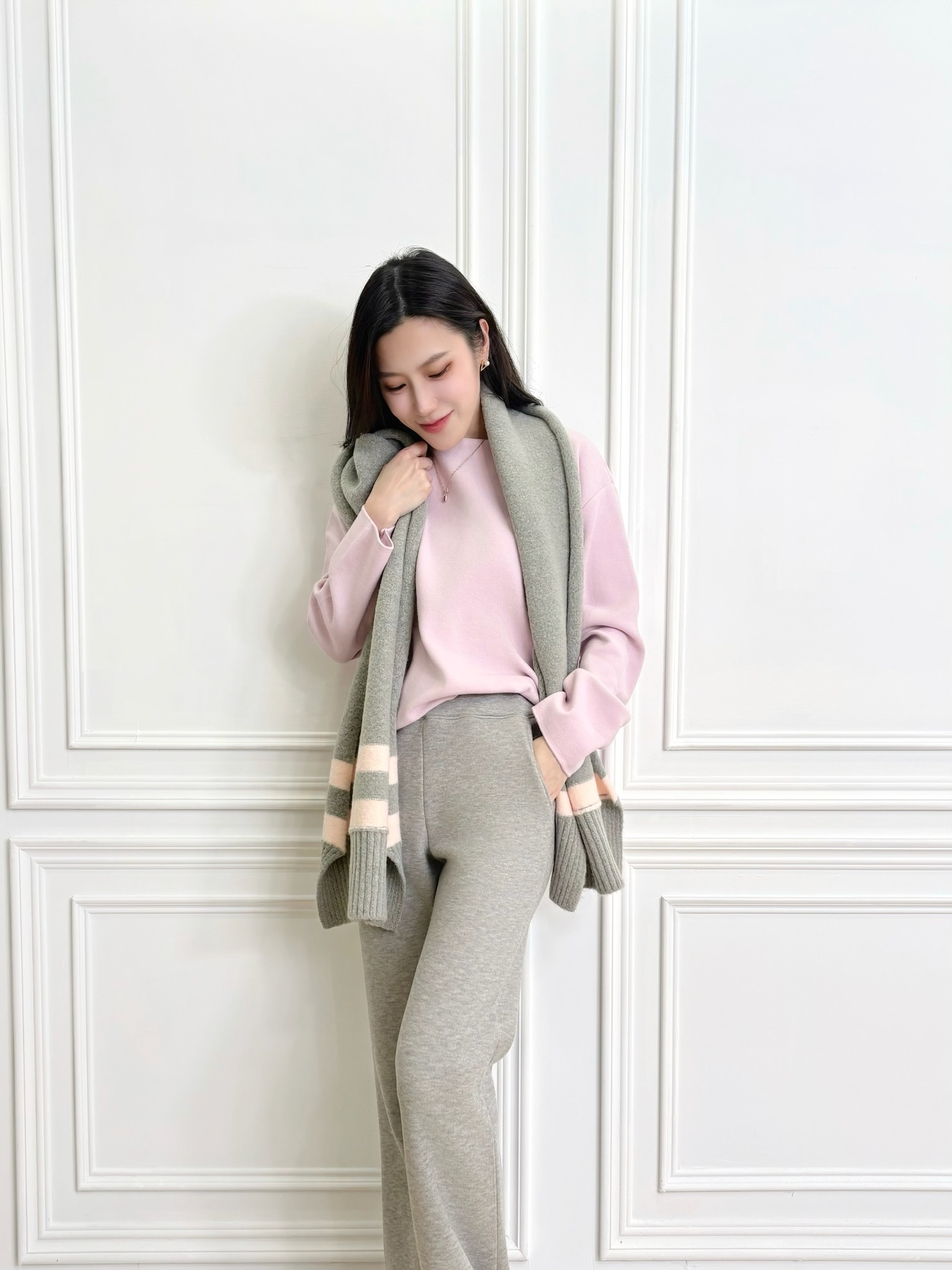 氣質素面長袖針織上衣