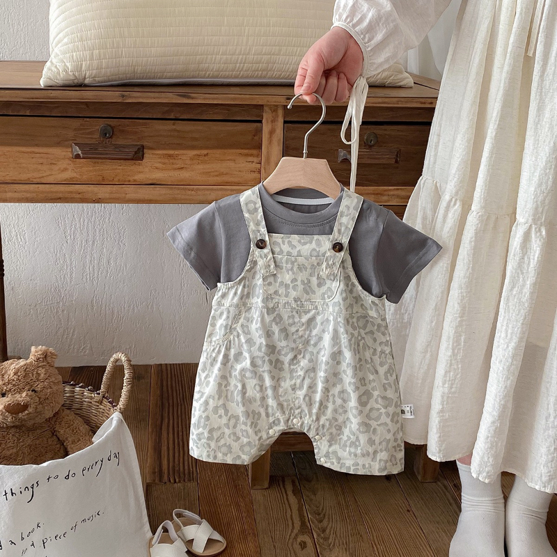 短袖T恤豹紋吊帶褲套裝(66-90)