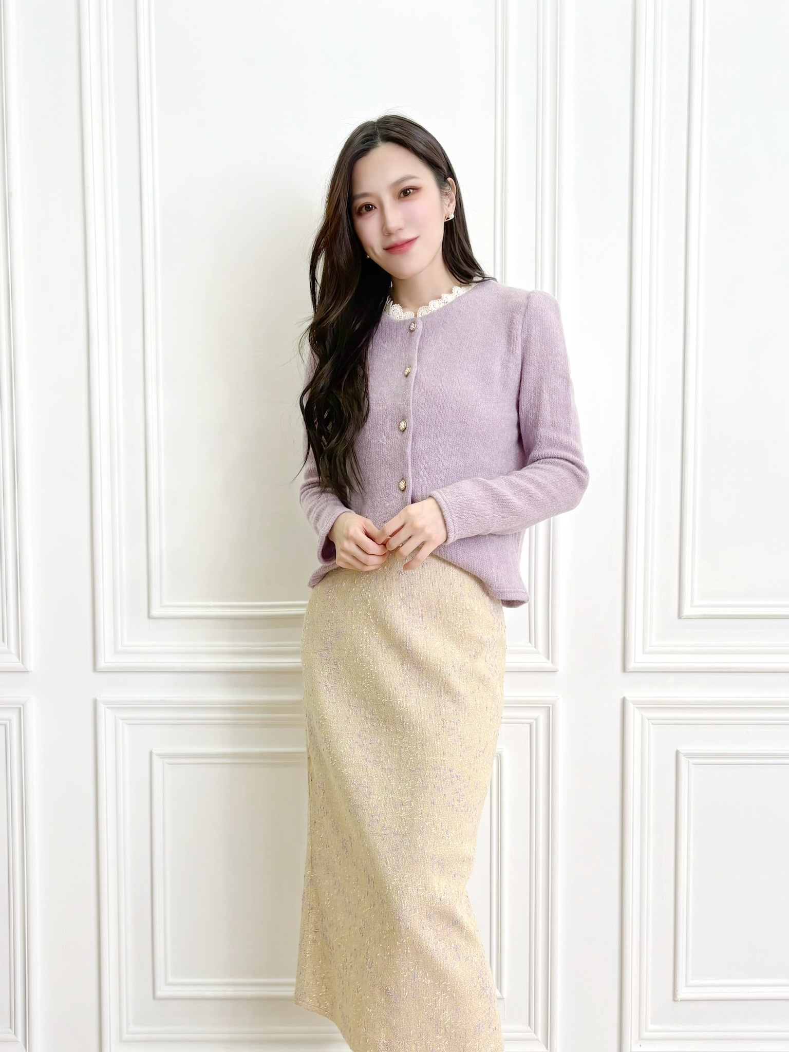 蕾絲領針織上衣