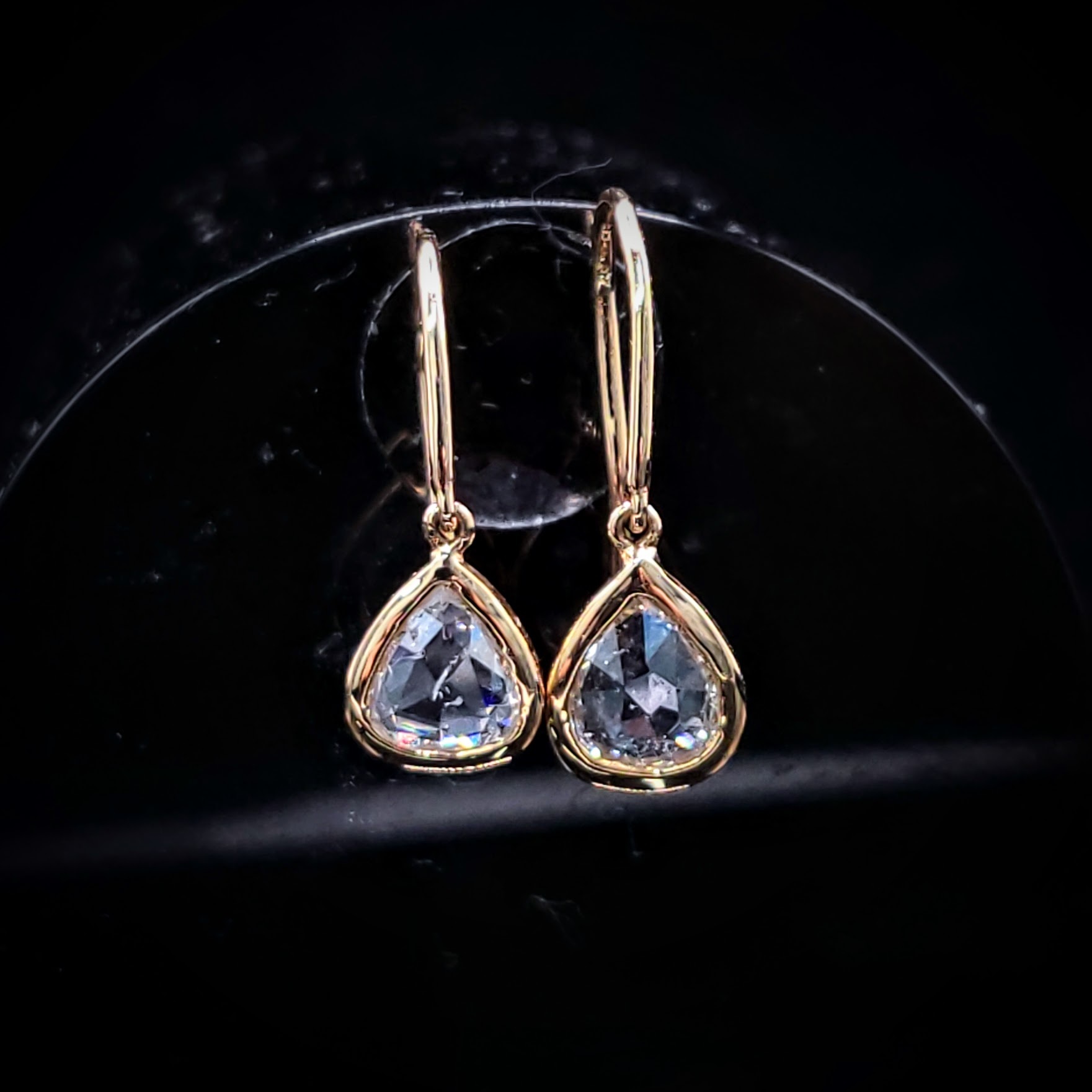 全新18K玫瑰金 【主石56份梨形鑽石】吊耳環