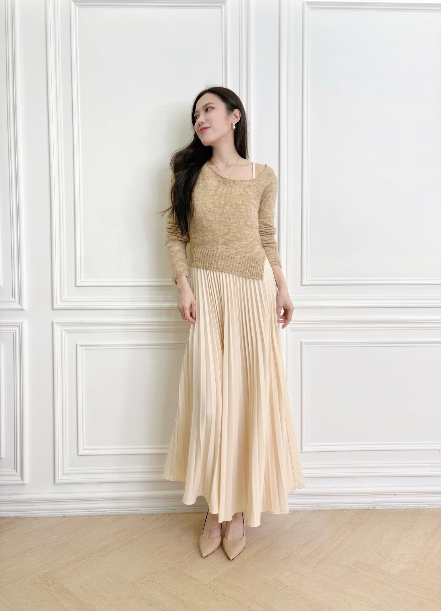 斜領混色針織上衣+百褶裙洋套裝