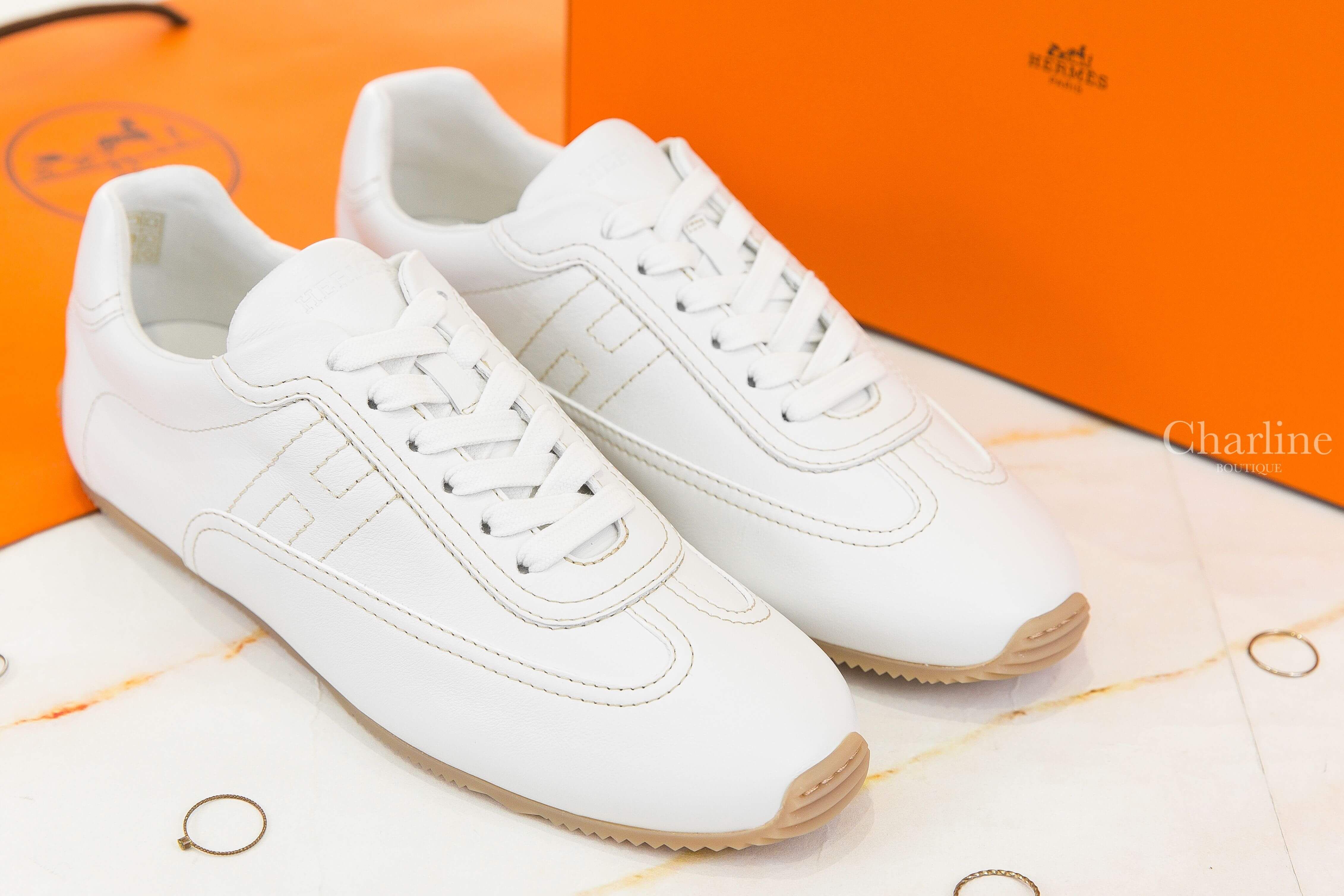 Hermès Master Sneaker 白色牛皮蜂蜜棕色縫線側邊H橡膠鞋底運動鞋