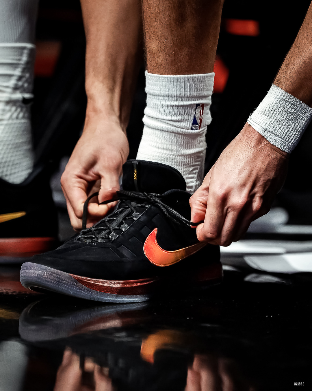 『 熔岩能量 全面升級！ 』Nike Book 2 Rising