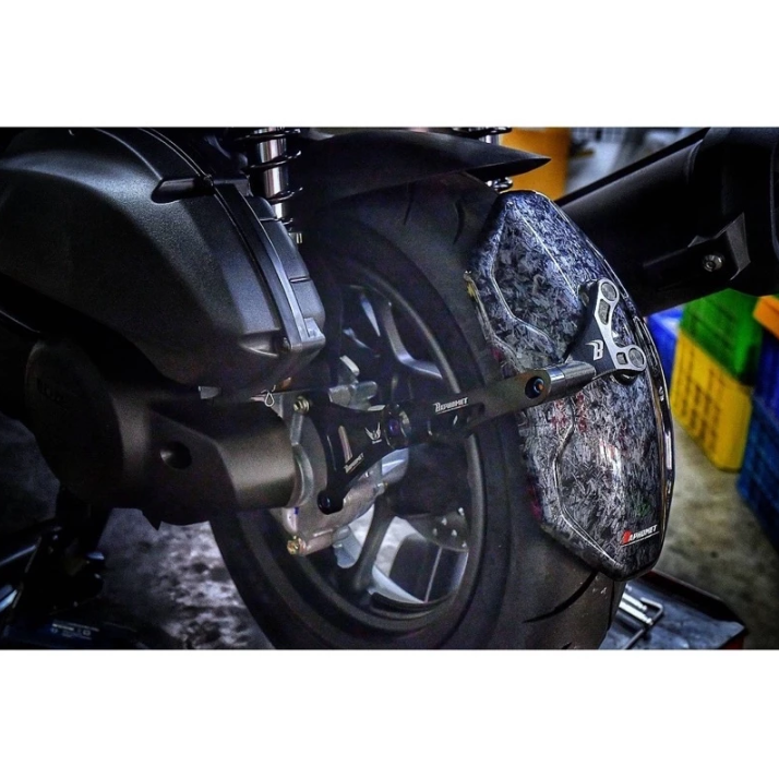 【巴風特 Bpahomet】CNC 左邊款 後 土除 鍛造 碳纖維 卡夢 擋泥板 水冷BWS/FORCE 2.0/NMAX/勁戰六代