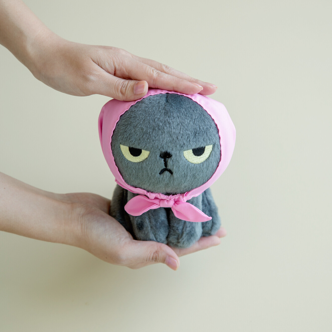 [Angry Machiko] 真知子粉紅色帽毛公仔 16.5cm