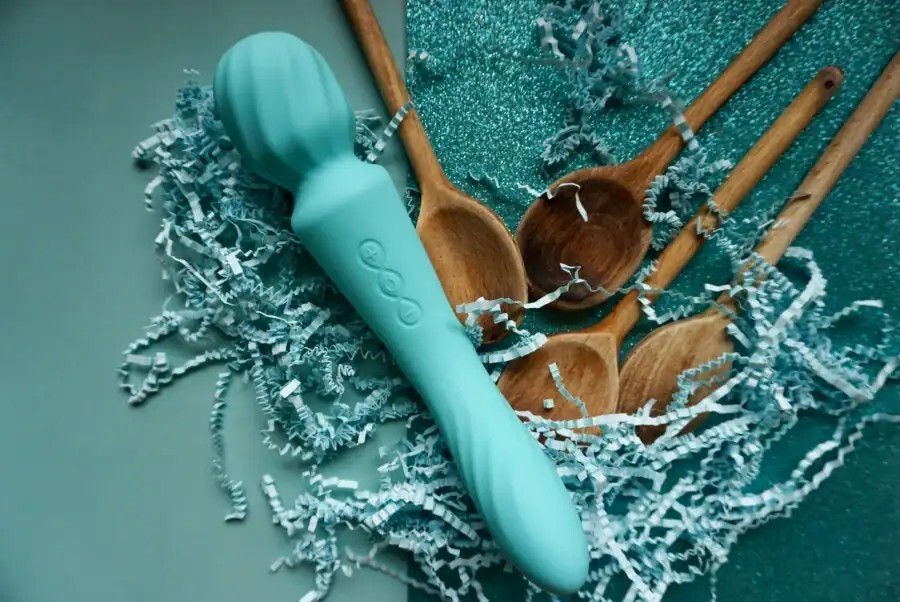 Lelo Switch Double Ended Wand Vibrator Aqua