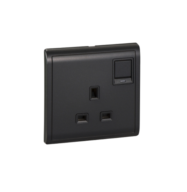 PIENO豐尚13A單位有燈有制插座