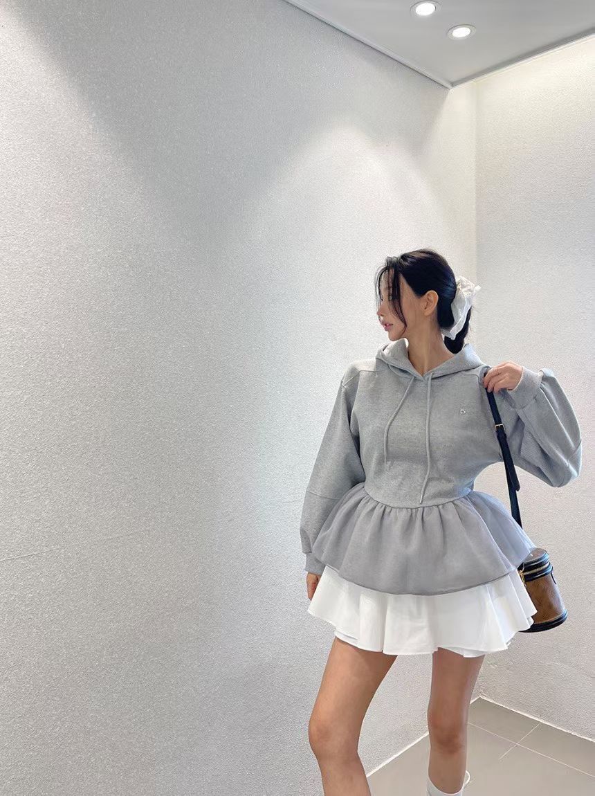 JQ5524 裙擺收腰衛衣 *特價* (優惠碼同充值購物金不適用)