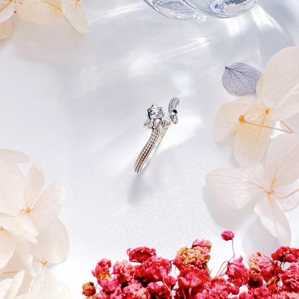 能為你擋住厄運、預防破財，搭配紫水晶強化思考邏輯，助你在事業與財富管理上更清晰有條理。