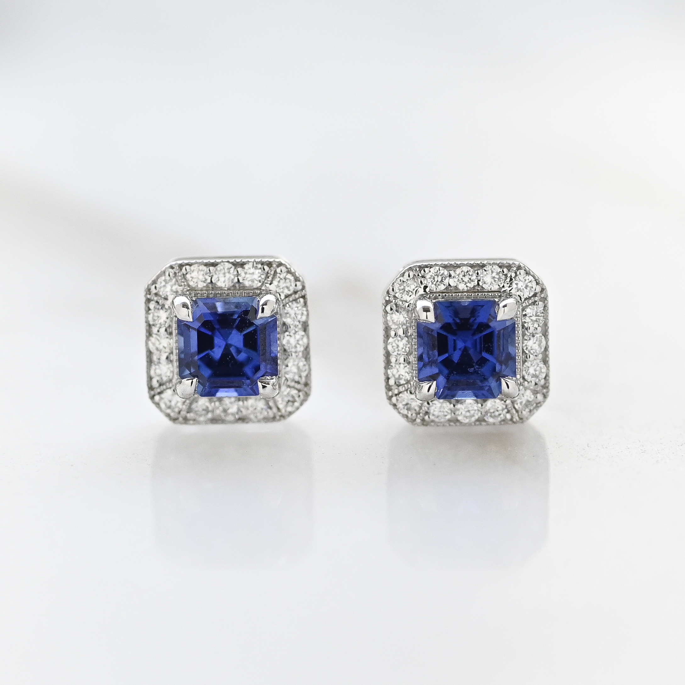 18K Blue Sapphire Diamond  Earring