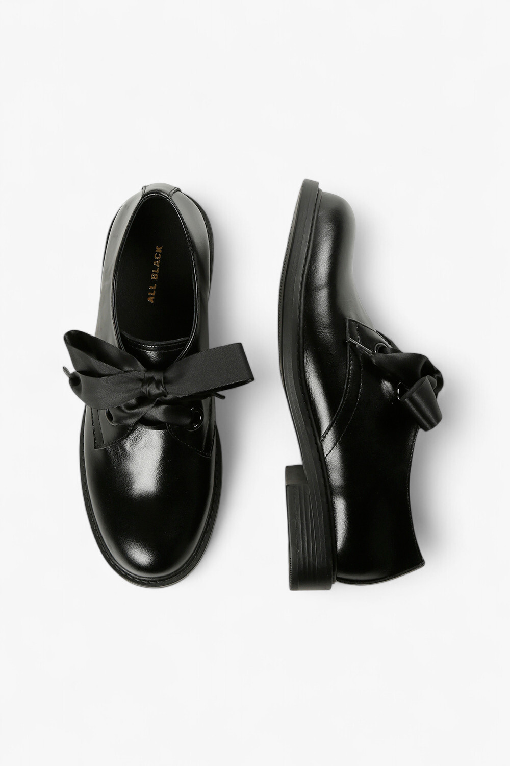 Ribbon Ox 寬楦中性樂福鞋