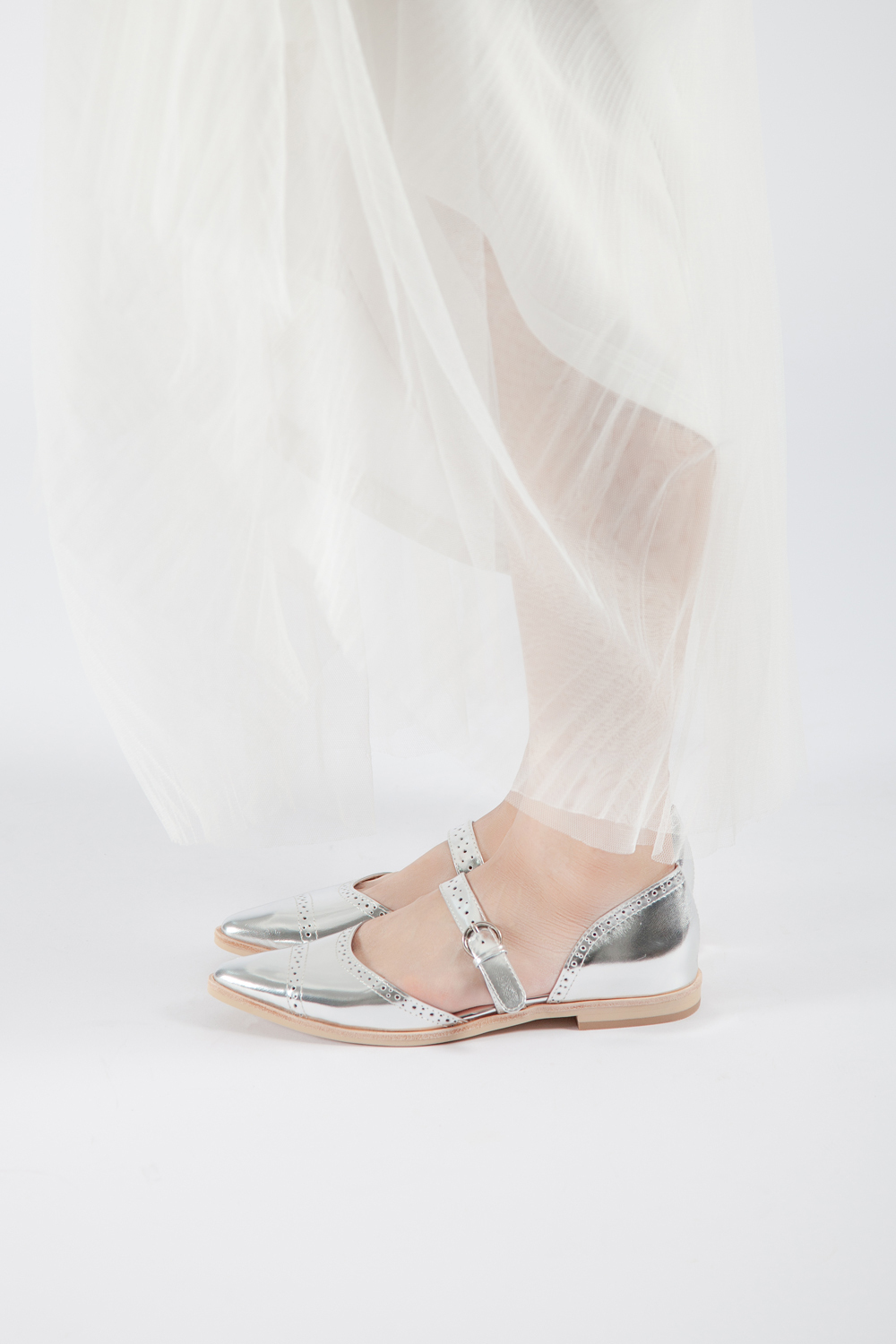 Belted Dorsay 真皮尖頭平底鞋