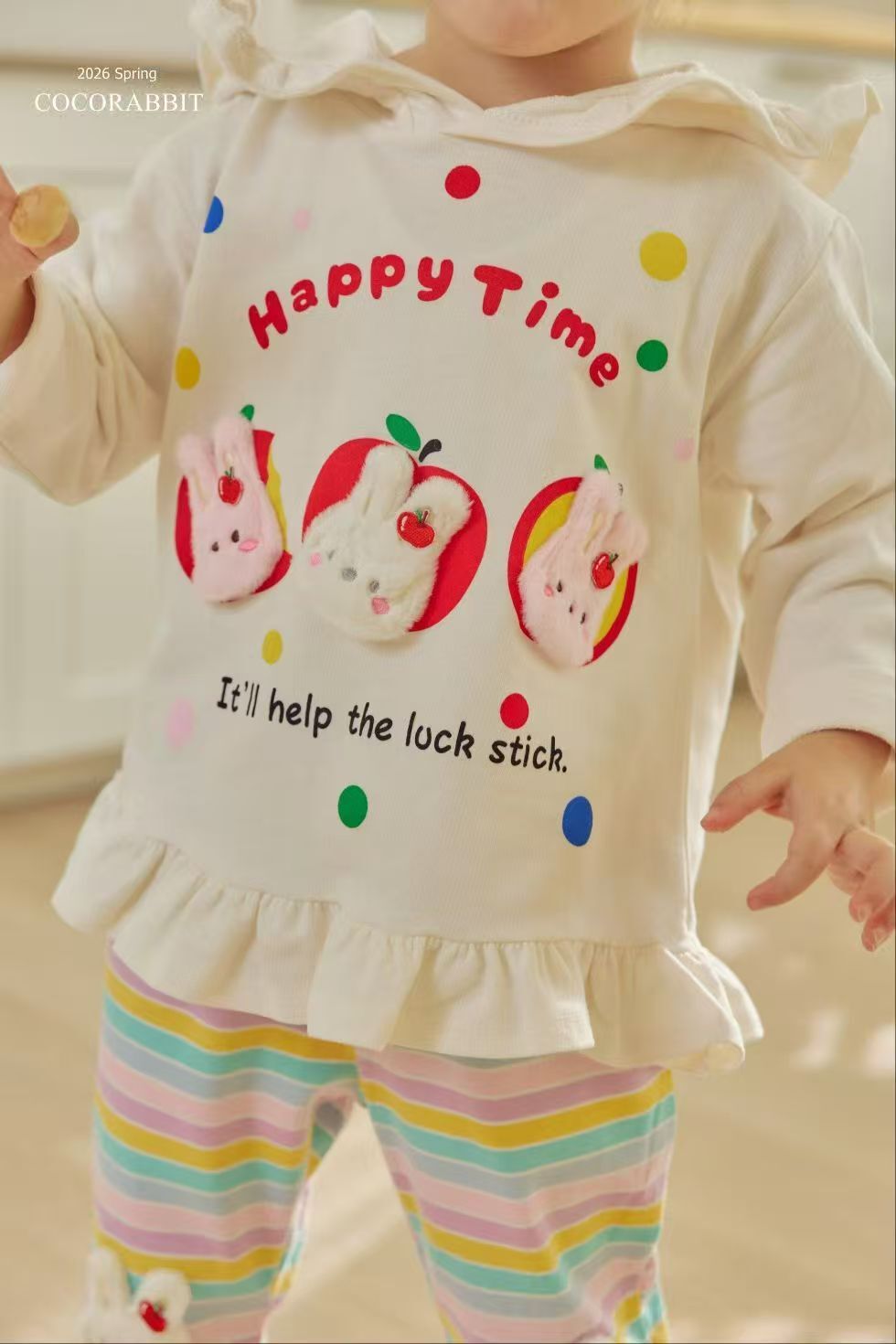 CRC02T024WE Coco Rabbit 白色蘋果兔兔波波有帽衛衣