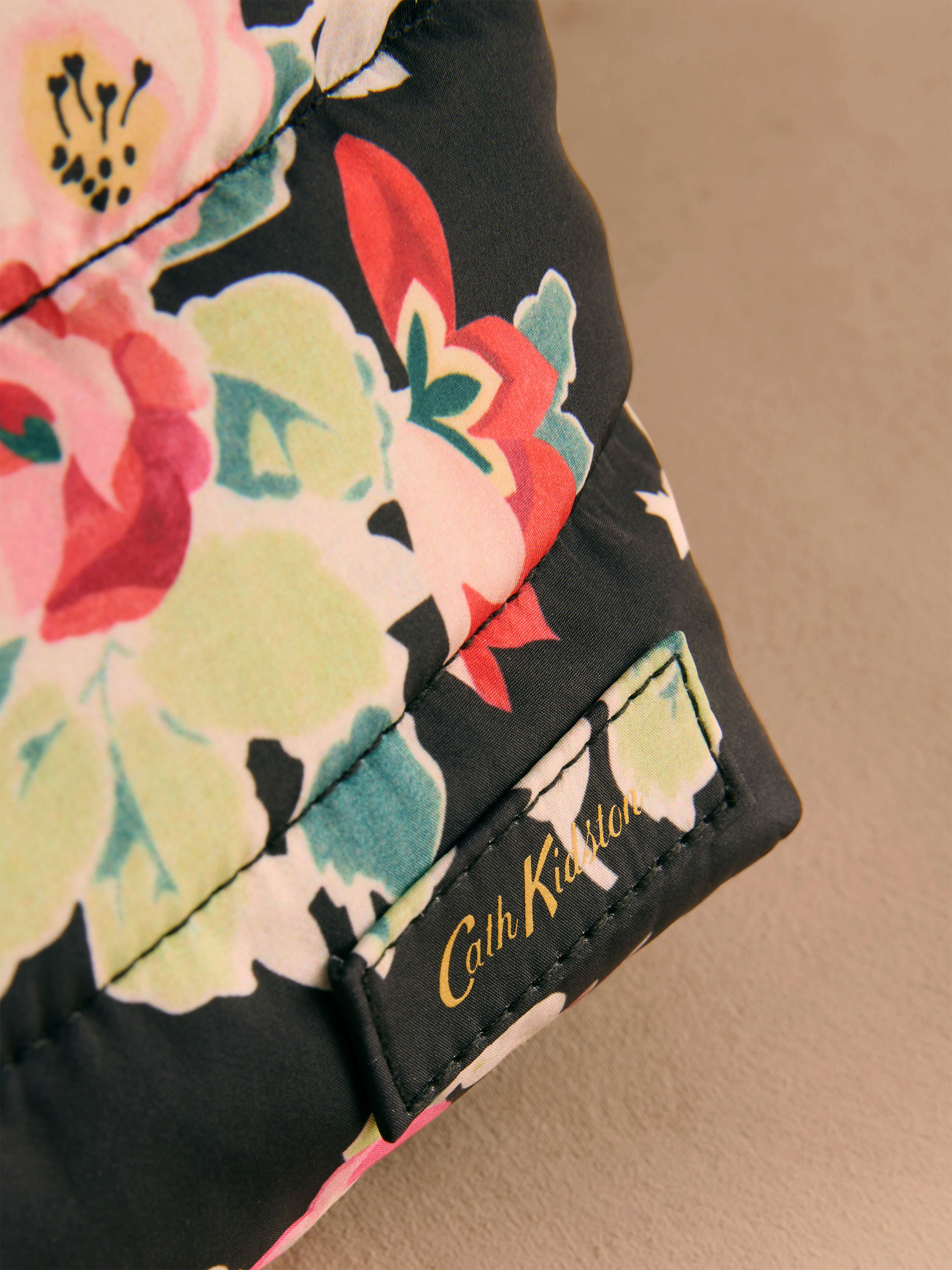 Archive Bunches 絎縫立體收納包