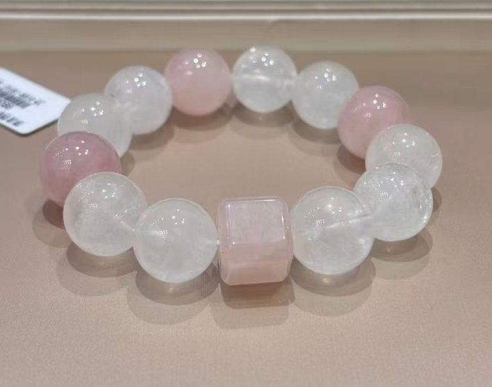 JY181-5814-GC 馬達加斯加粉白幽靈 (Q51)