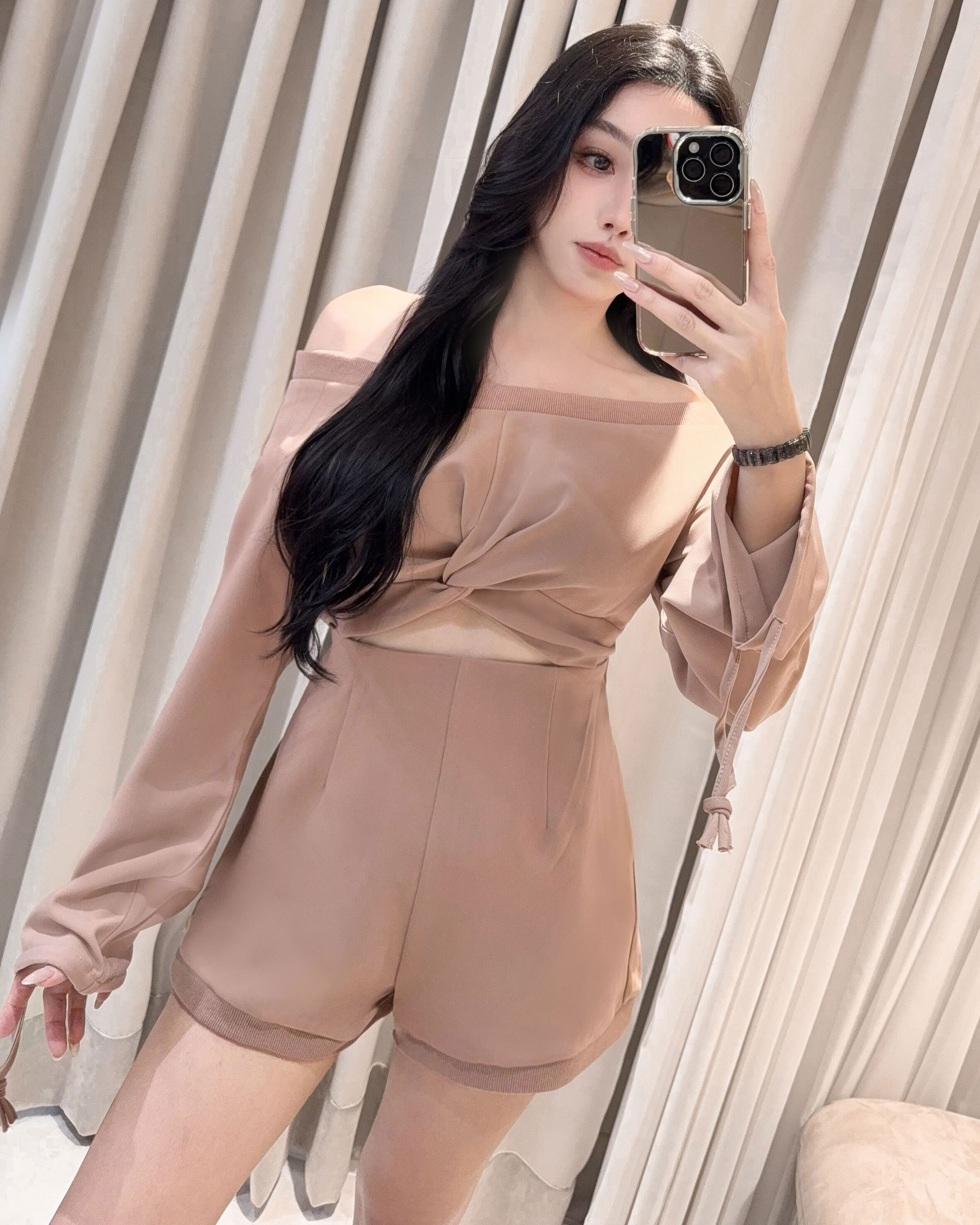 訂製-休閒扭轉一字領連身短褲