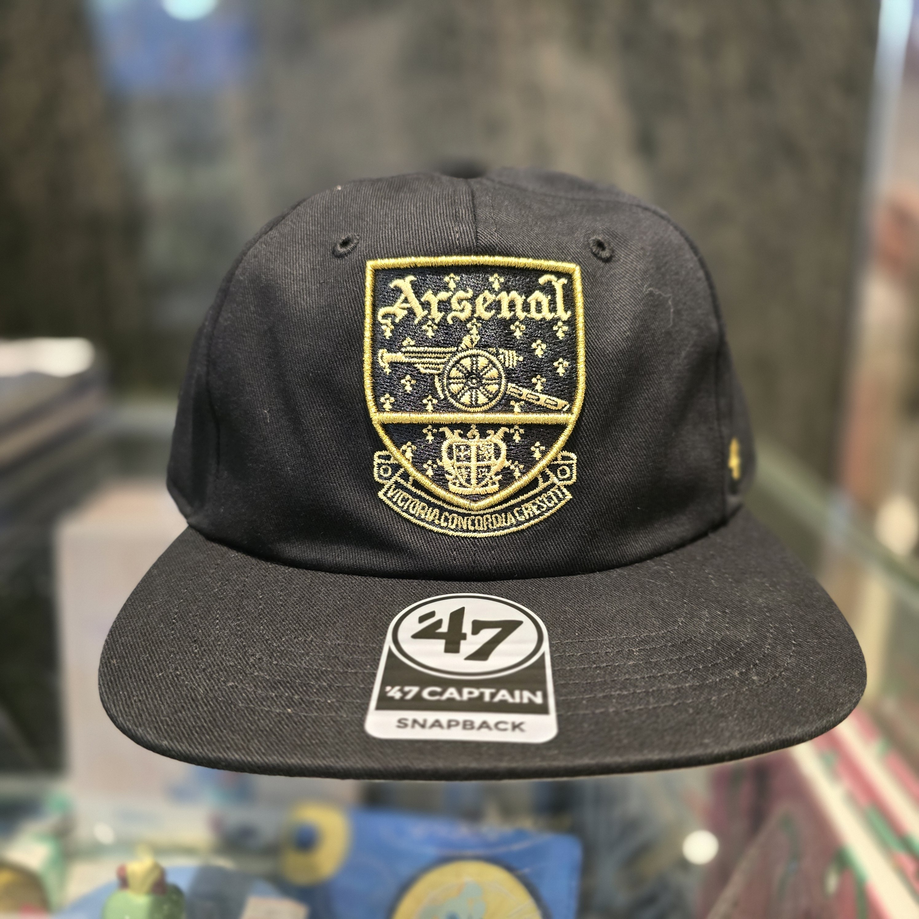 阿仙奴黑色金經典會徽47系列平沿棒球帽