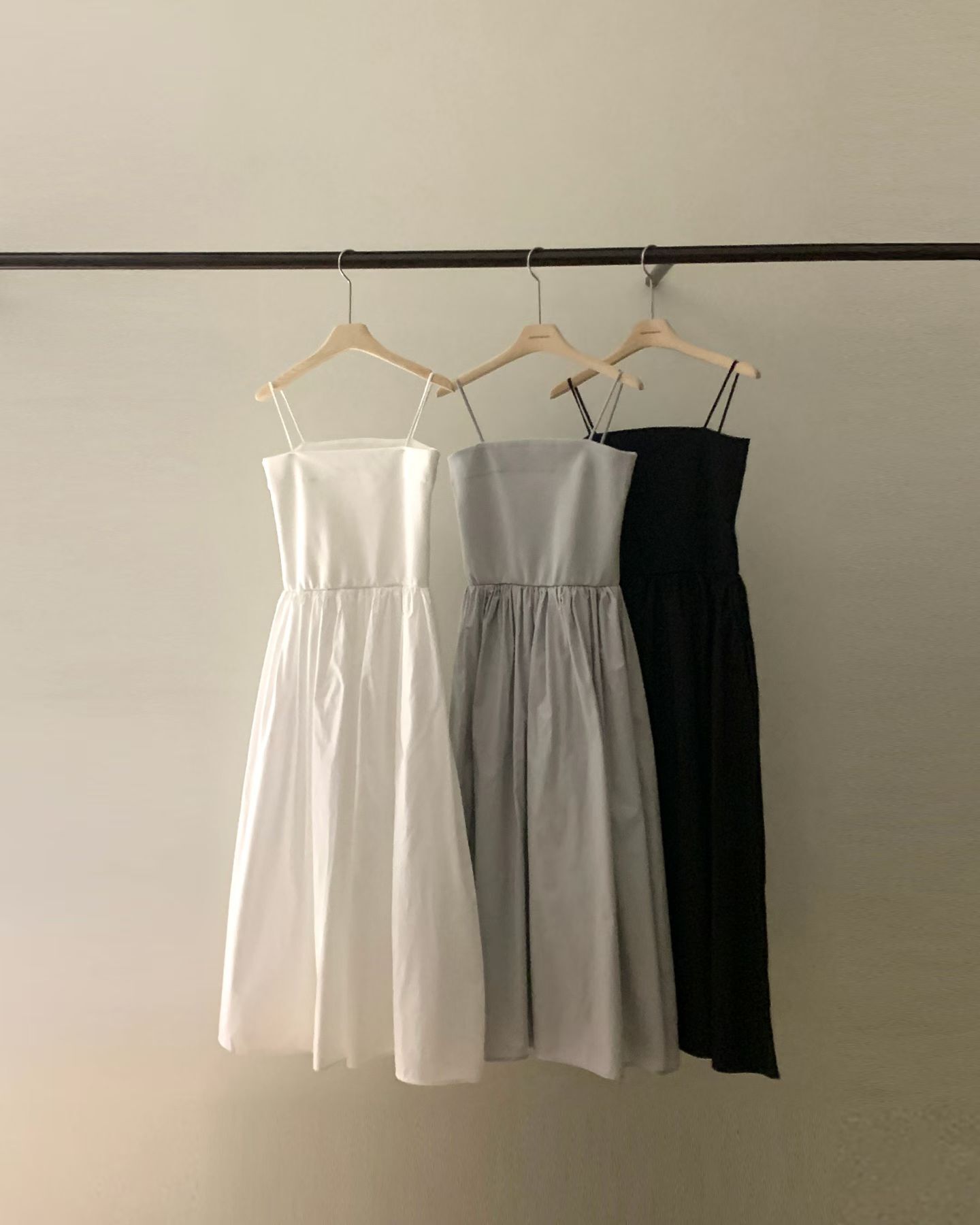 AY5506 少女感吊帶連身裙 *特價* (充值購物金不適用)