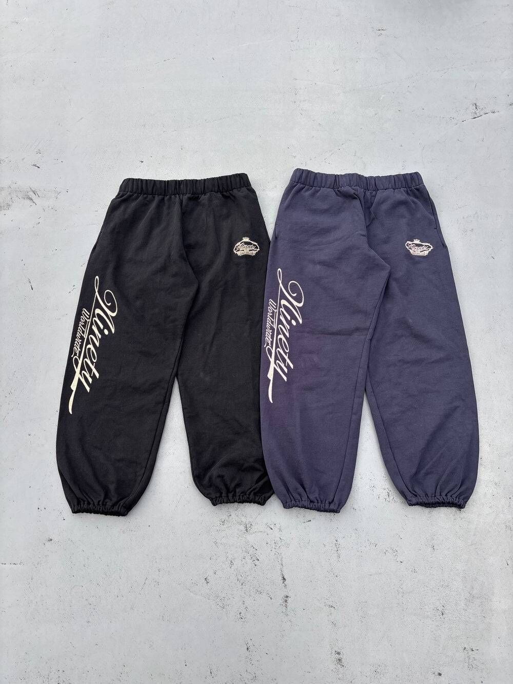 【9090】0207 發售 Crown Logo Sweat Pants