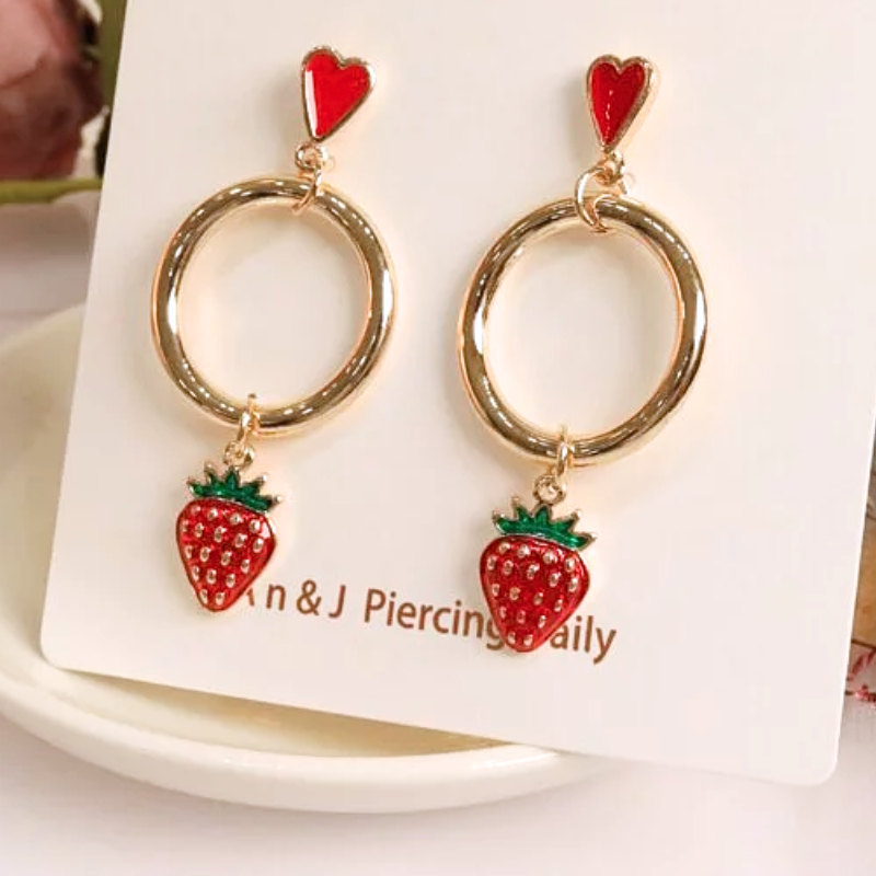 合金-愛心垂吊金圈圈草莓