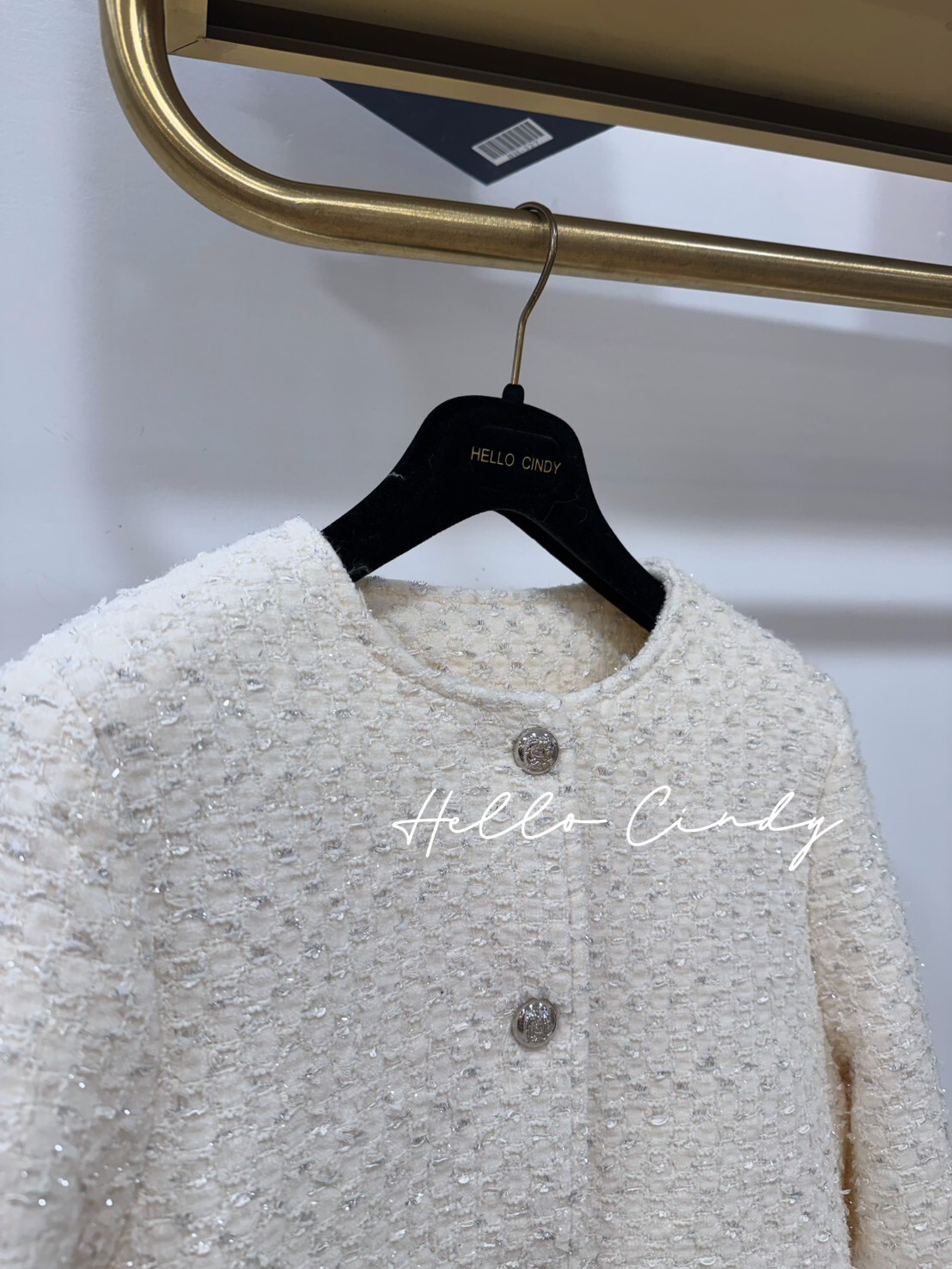 B02010 奢華感袖羽毛羽絨外套