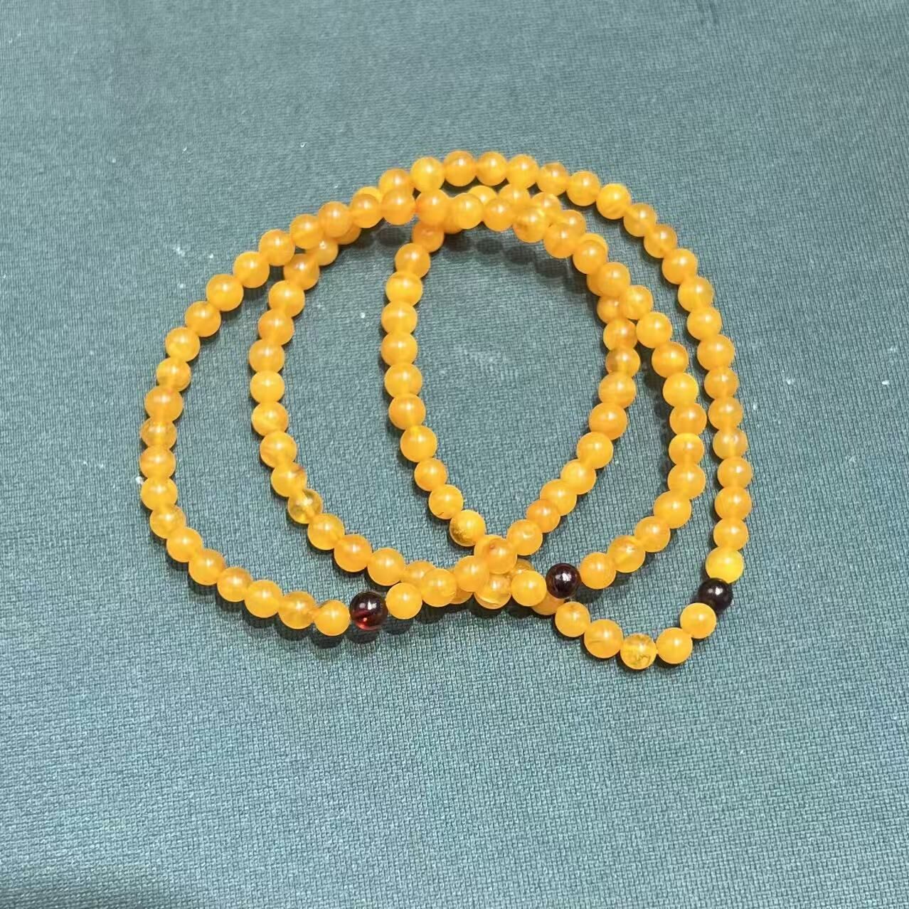 UZ075 B75 俄羅斯蜜蠟三圈(3粒血珀)