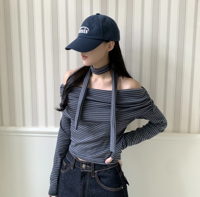 Flarin Off-Shoulder Top