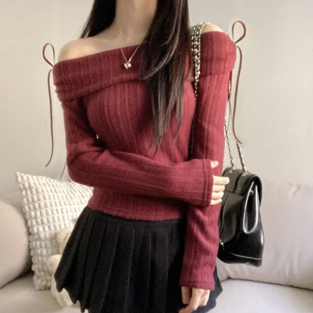 推！Ribbon Off-Shoulder Knit Top