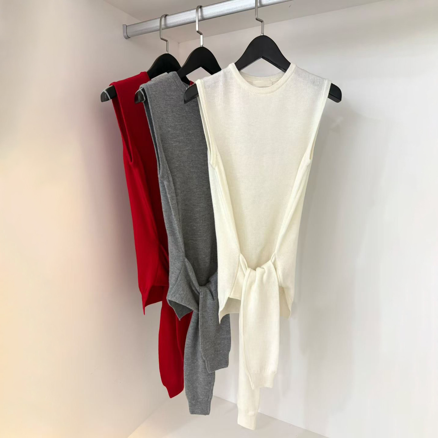 下擺綁帶造型圓領背心上衣 / 3色