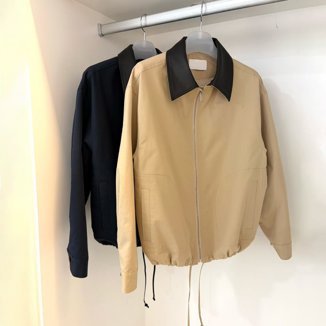 皮革領片造型拉鍊縮腰外套 / 2色