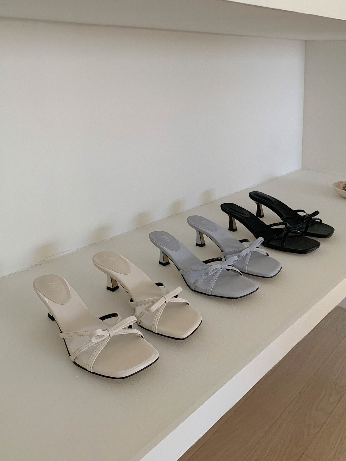 浪漫蝴蝶結造型米字帶細跟涼鞋 / 3色