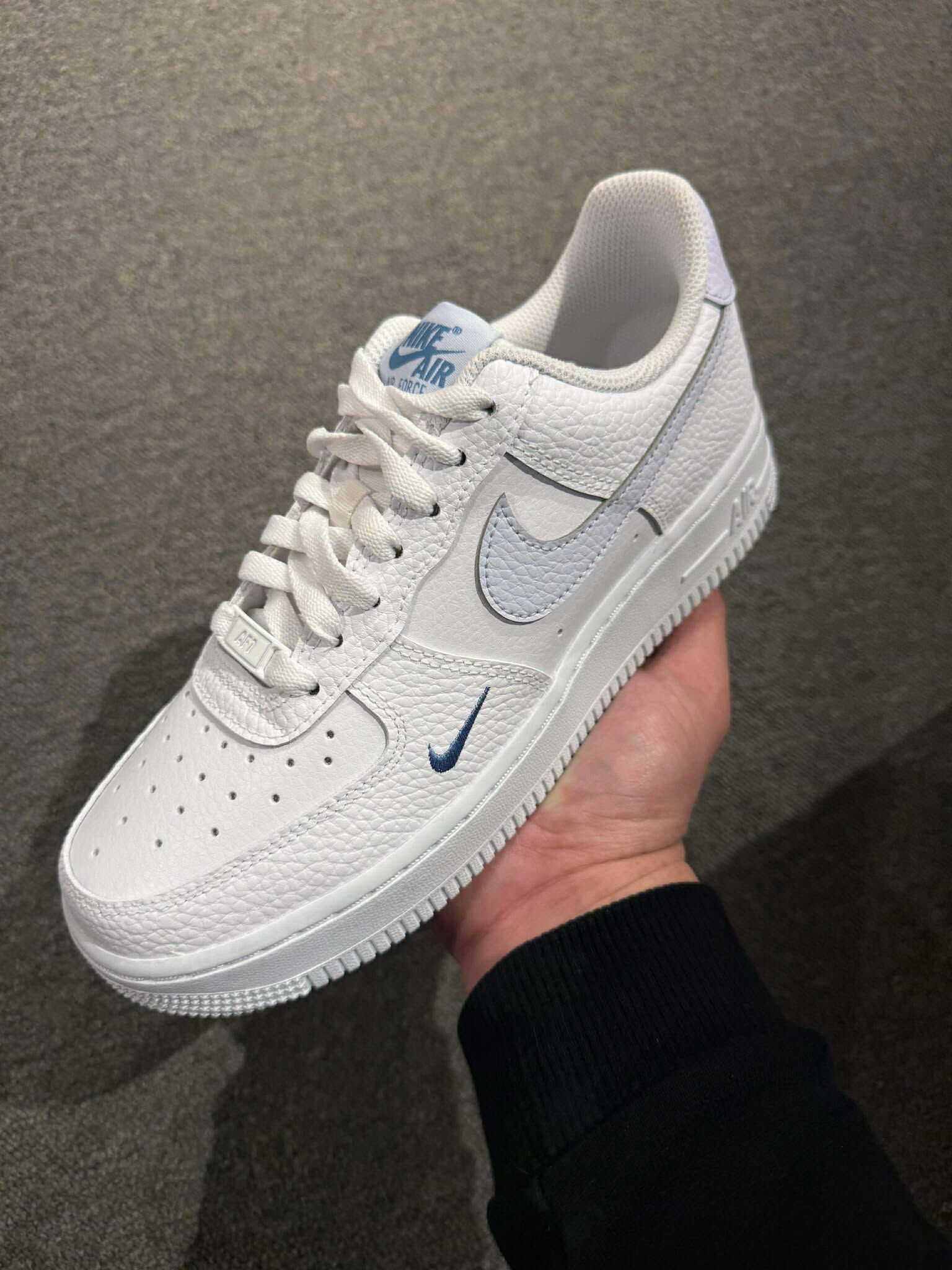 Nike Air Force 1 冰藍蘇打 寶寶藍色 荔枝皮 小勾 女鞋 FM HV2511-100 fm