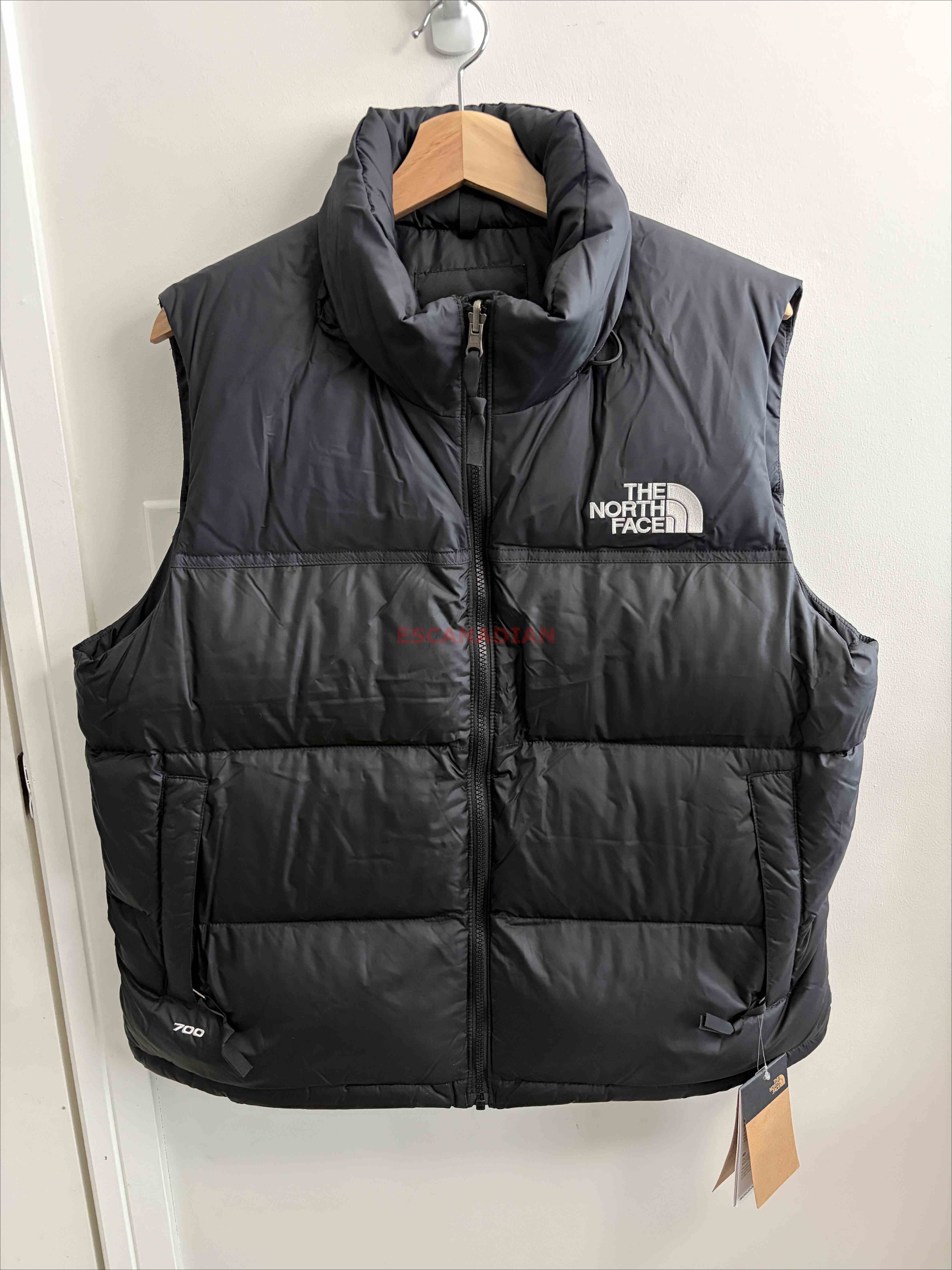THE NORTH FACE(大尺碼優惠款) 女大人 1996 防風 防水 700蓬鬆羽絨 背心 (隱藏式帽子)