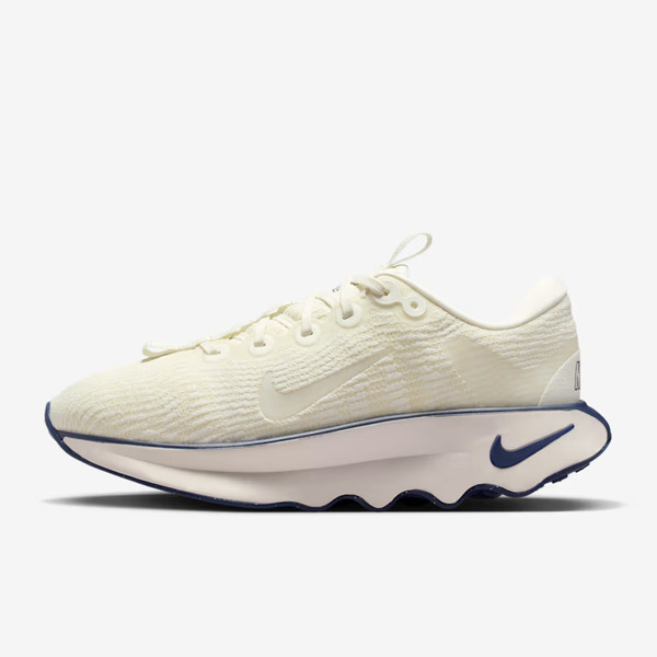 Nike 耐吉 WMNS Motiva DV1238-113 女 慢跑鞋 運動鞋 緩震 弧形鞋底 米黃 藍