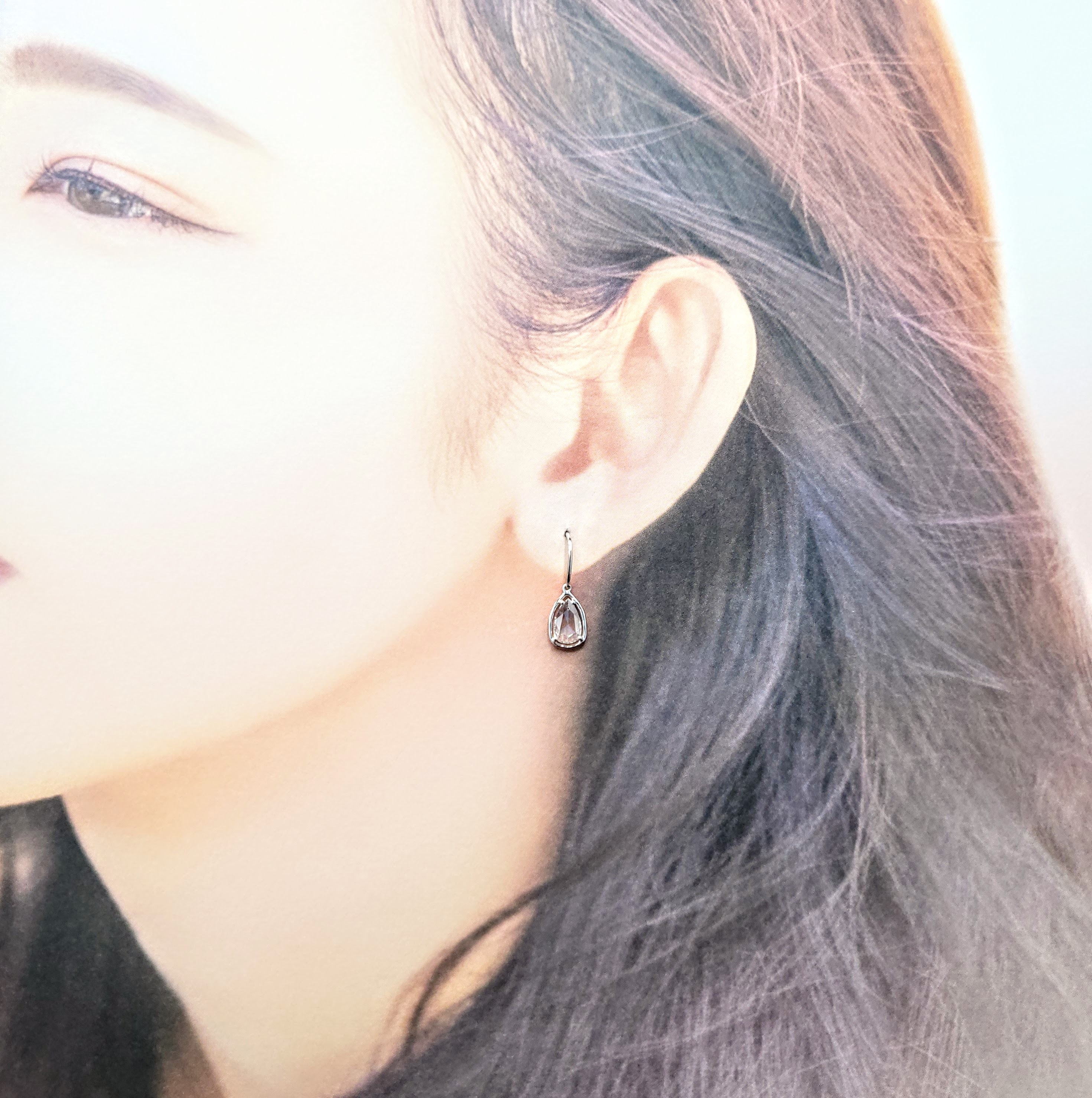 全新18K白金【主石80份梨形鑽石】吊耳環