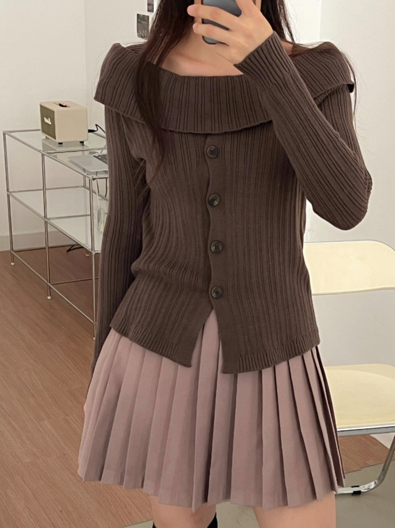 ❲現貨❳ 優美肩頸線條，方領排鈕上衣 (3色)