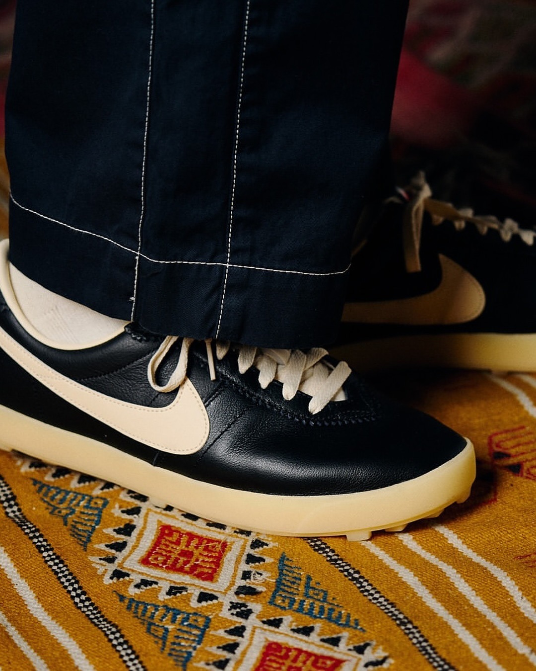 預購┃LISA同款 女鞋 Nike Astrograbber Leather 鬆餅格 膠底 復古鞋 運動鞋 黑色