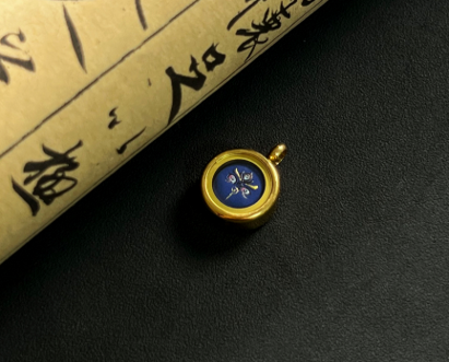 0207XZ05-雪堆白唐卡-1.0黑財眼圓卡（A5）