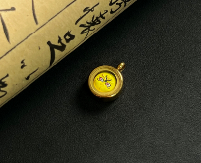 0207XZ06-雪堆白唐卡-1.0黃財眼圓卡（A6）